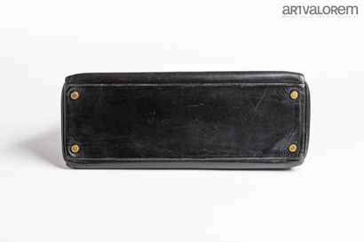 HERMÈS Paris circa 1960
Kelly 32 cm