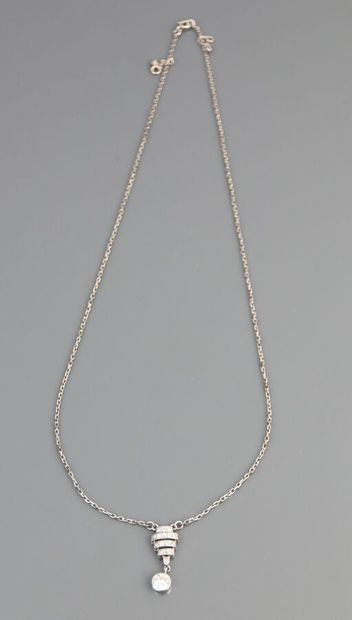 750 °/°° white gold necklace centered on...