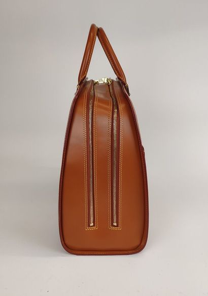 LOUIS VUITTON
Handbag, 