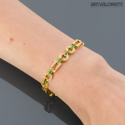Bracelet in yellow gold 750°/°° with round...