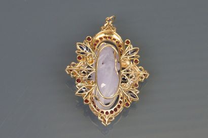 585 °/°° yellow gold brooch centered on a...