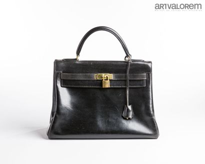 HERMÈS Paris circa 1960
Kelly 32 cm