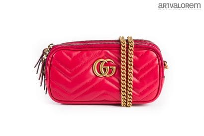 GUCCI
Shoulder bag in supple red calfskin
Pink...