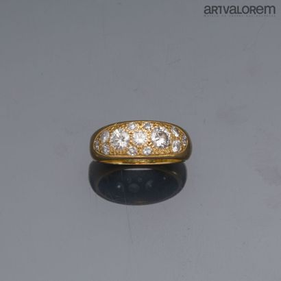 Yellow gold 750°/°° ring set with brilliant-cut...