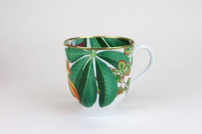 HERMÈS Paris
Tall porcelain cup 