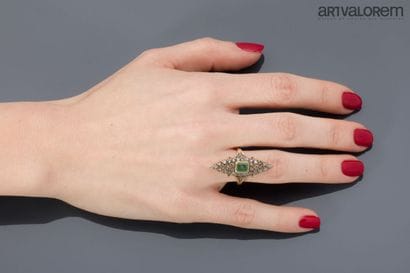 Yellow gold 750°/°° and silver marquise ring...