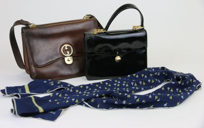 GUCCI
Evening bag with flap in black patent...