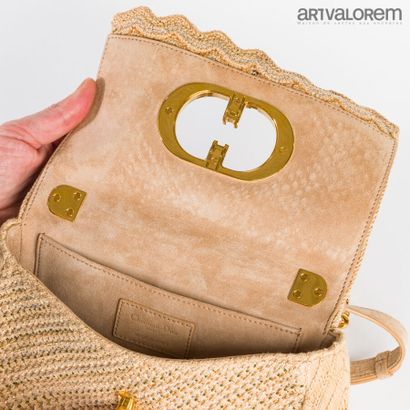 CHRISTIAN DIOR
Shoulder bag in knit, embroidery...