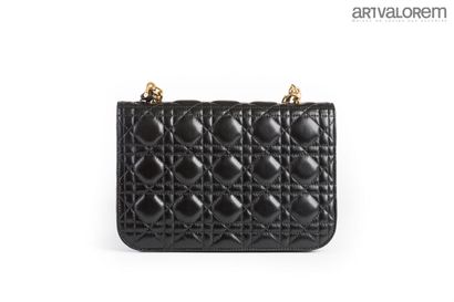 CHRISTIAN DIOR
Shoulder bag in quilted lambskin...