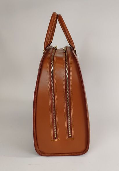 LOUIS VUITTON
Handbag, 