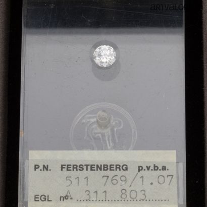Diamant sous scellé N°511 769 avec certificat...