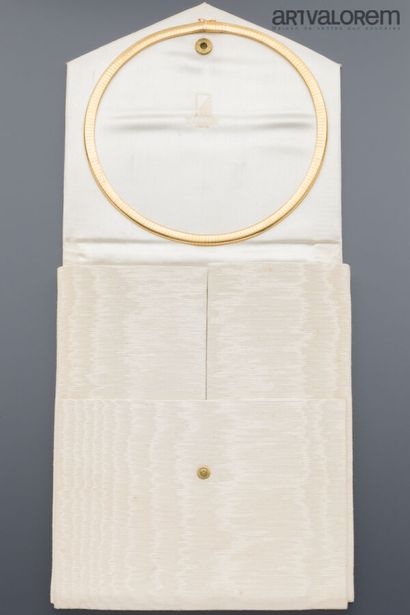 VAN CLEEF & ARPELS
Collier en or jaune 750°/°°...