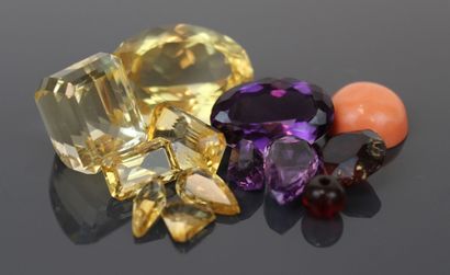 Lot of citrines and amethysts of various...