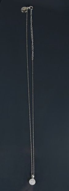 LOVISA
Pendentif rond orné de strass et sa...