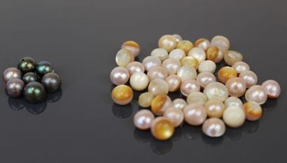 Batch of Japanese pearls and South Sea p...