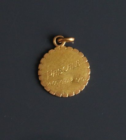 Chain and religious medal depicting the Virgin...