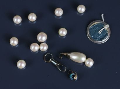 11 cultured pearls, one drop-shaped fantasy...
