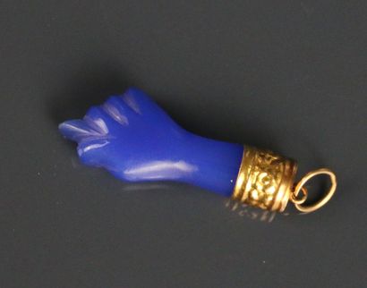 Pendant in 750°/°° yellow gold and 585°/°°...