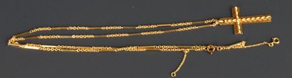 Round-link chain with alternating stick links,...