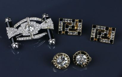 VERSACE
Deux paires de clips d'oreilles en...
