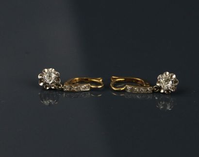 Pair of yellow and white gold 750°/°° dormeuses...