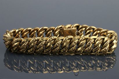 Bracelet in 750°/°° yellow gold with engraved...