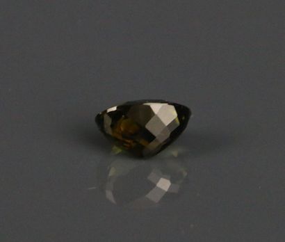 Verdelite (Tourmaline verte) de forme ovale...