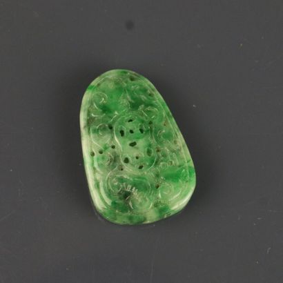 Necklace element in jade carved with openwork...