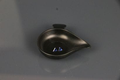 Two troïdia-cut sapphires.
Weight: 0.27 ct...
