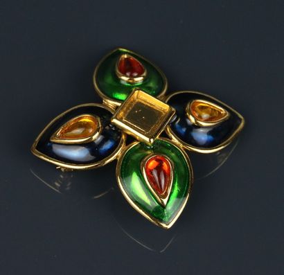 YVES SAINT LAURENT
Broche en métal doré en...