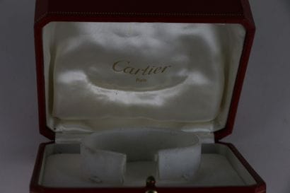 CARTIER
Ecrin de montre et une pochette en...