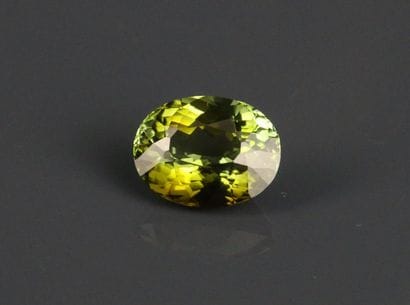 Verdelite (Tourmaline verte) de forme ovale...