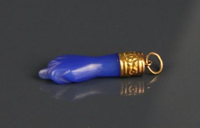 Pendant in 750°/°° yellow gold and 585°/°°...