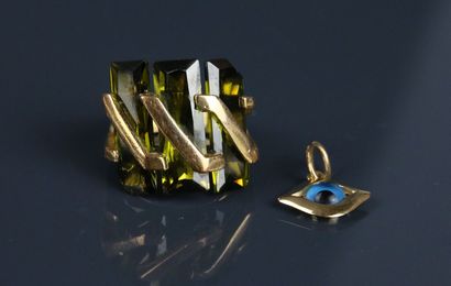 Eye pendant in 585°/°° yellow gold 
Height...
