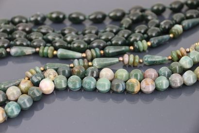 Lot of hard stone necklaces: jasper, agate,...