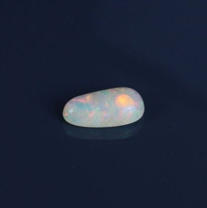 Ethiopian cabochon-cut opal
Weight: 6.79...
