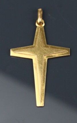 Gold-plated metal cross pendant
Length: 4.2...