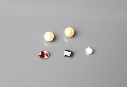Antique-cut diamond on paper
Weight: 0.50...