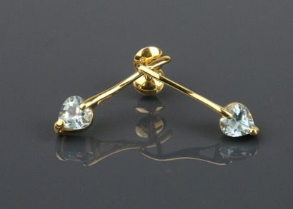 Pair of earrings in yellow gold 750°/°° set...