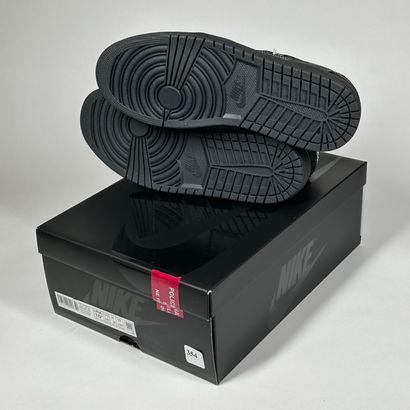 NIKE / JORDAN x TRAVIS SCOTT
A pair of low-top...