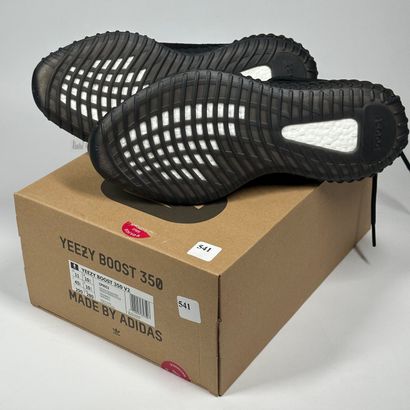 ADIDAS / YEEZY
A set of 5 pairs of low-top...