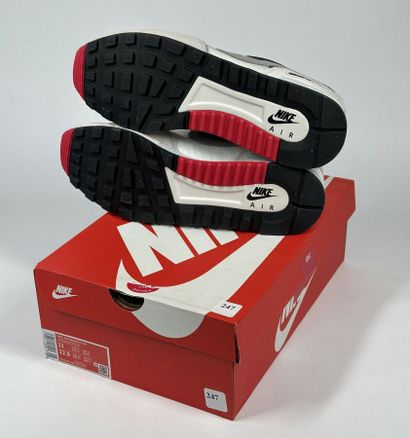 NIKE
Une paire de basket basse,
Modèle :...