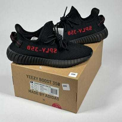 ADIDAS / YEEZY
A set of 5 pairs of low-top...