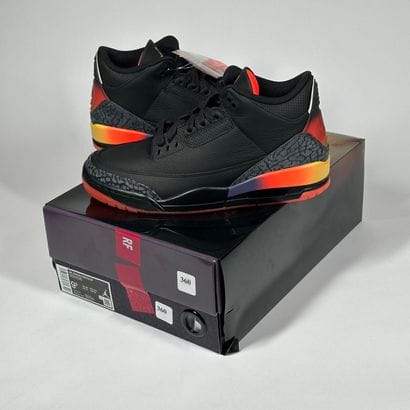 NIKE / JORDAN x J BALVIN
A pair of high-top...