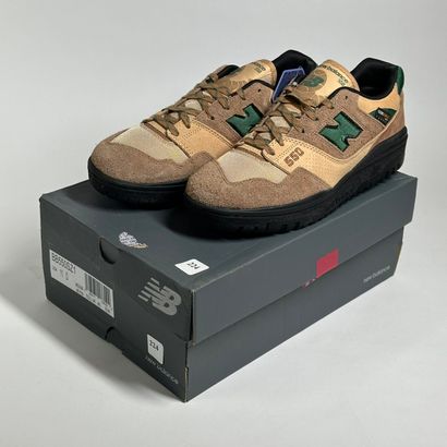 NEW BALANCE x SIZE?
Une paire de basket basse,
Modèle...