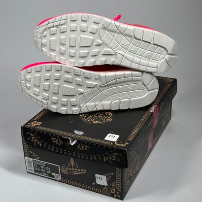 NIKE
Une paire de basket basse,
Modèle :...