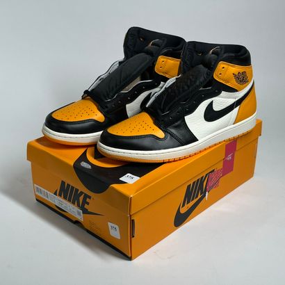 NIKE / JORDAN
A pair of high-top sneakers
Model...
