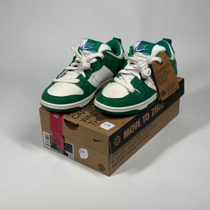 NIKE
Une paire de basket basse,
Modèle :...