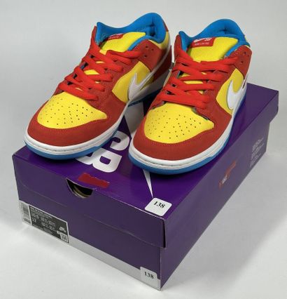 NIKE SB
Une paire de basket basse,
Modèle...
