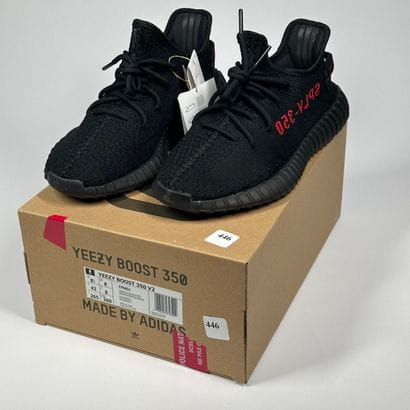 ADIDAS / YEEZY
Un lot de 5 paires de baskets...